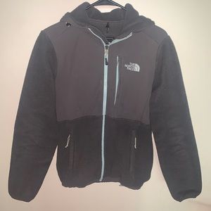 Woman’s North Face Denali jacket with hood